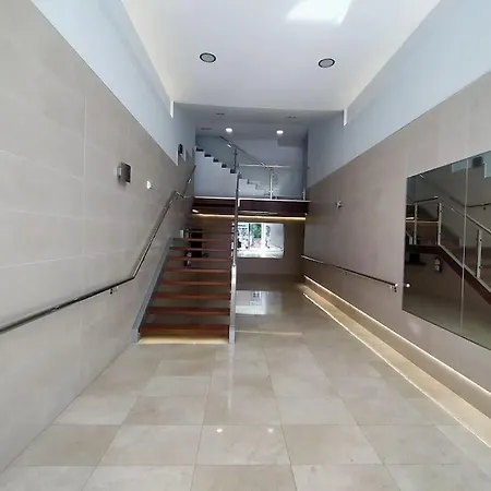 Apartamento Familiar Puerta De 아파트 *