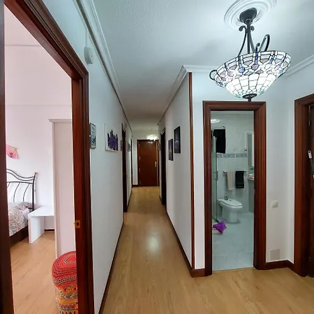 아파트 Apartamento Familiar Puerta De